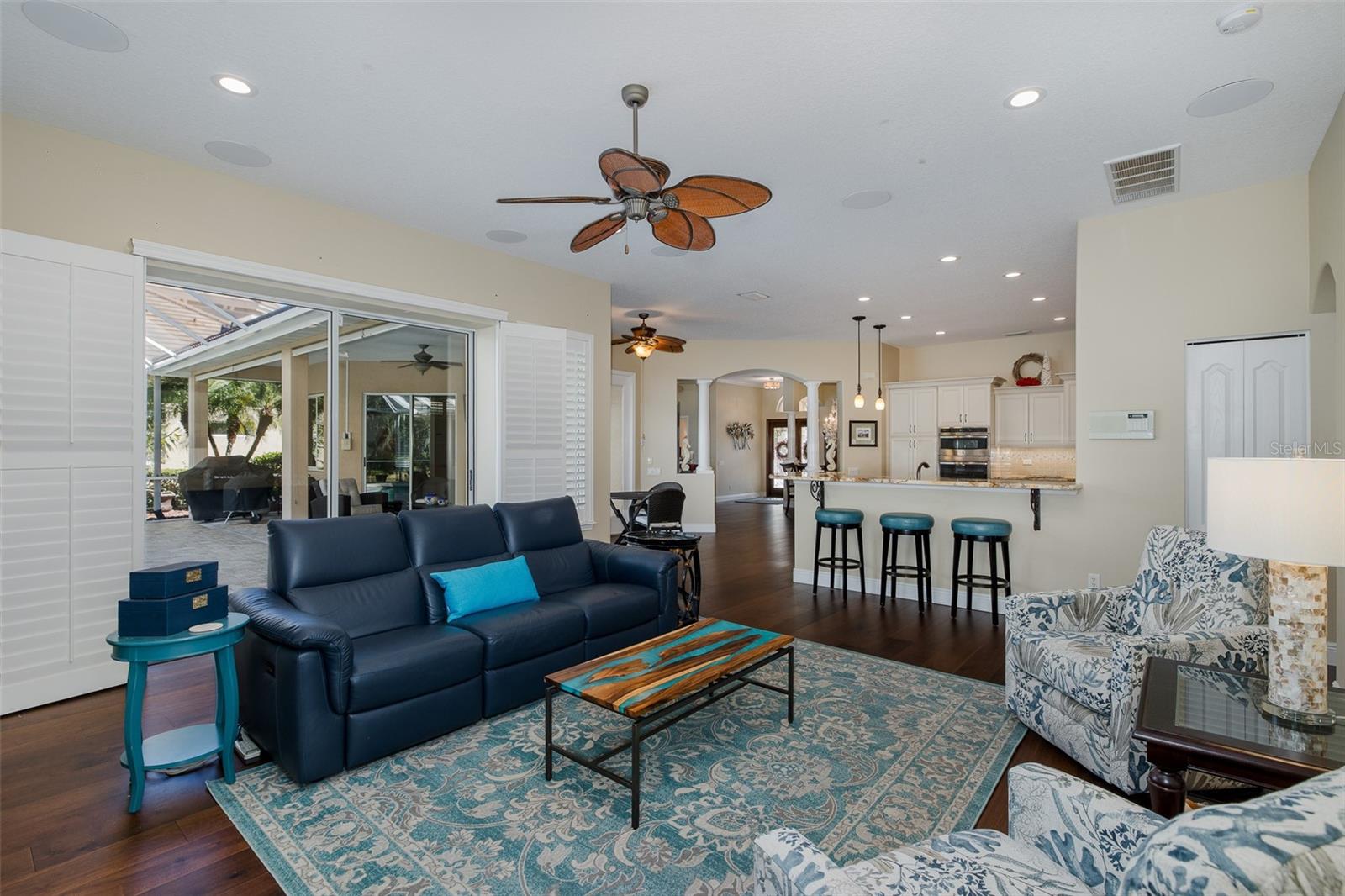 Image 24 of 52 For 2928 Waters Edge Road