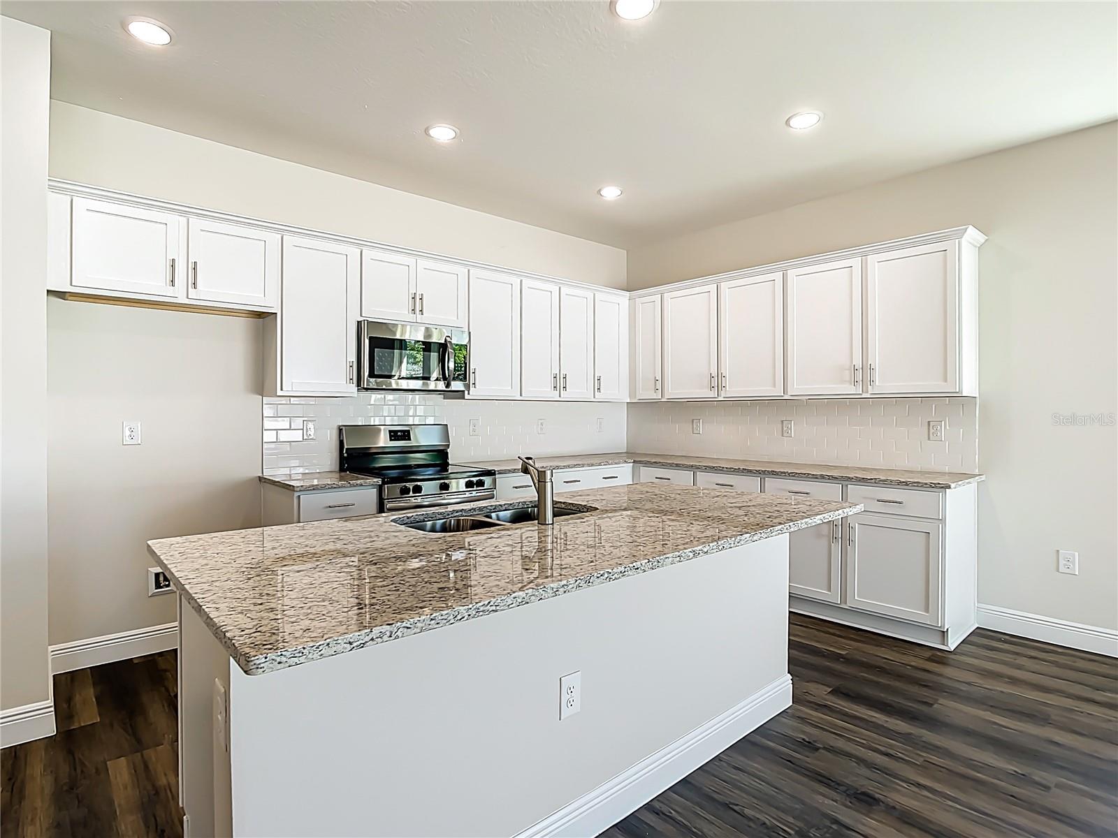 Image 24 of 42 For 1821 San Mateo Drive