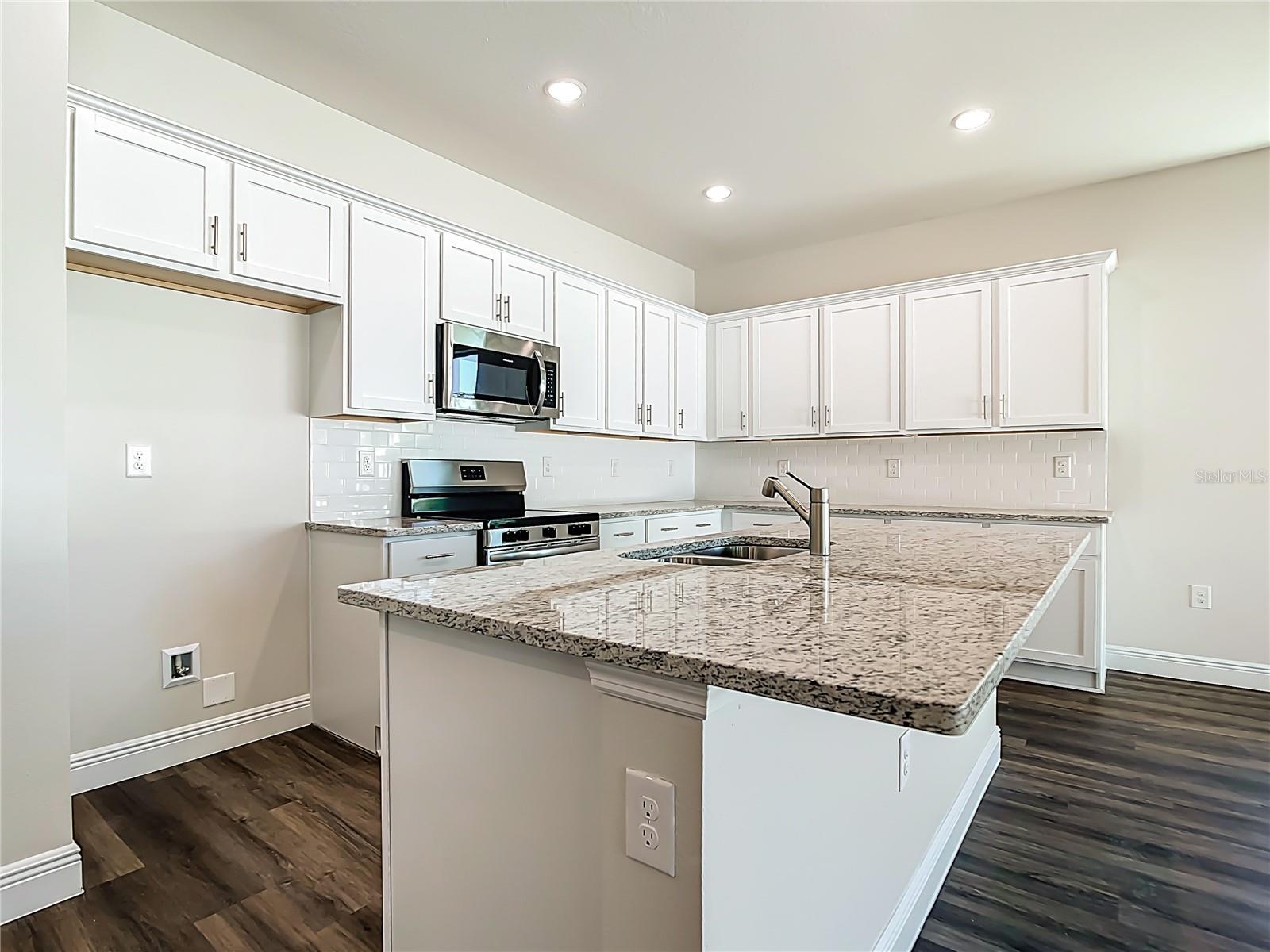 Image 31 of 42 For 1821 San Mateo Drive