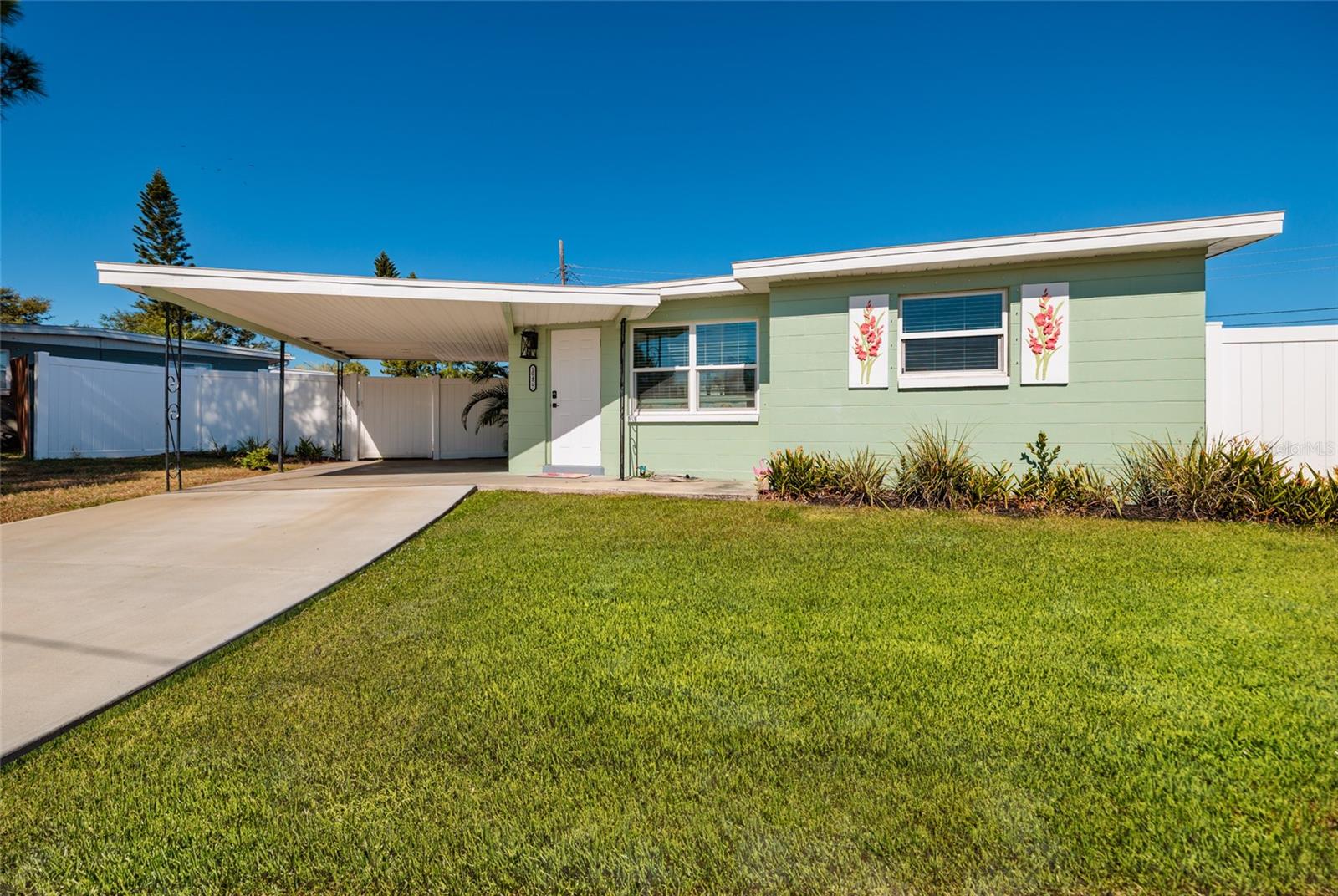 Details for 10477 119th Avenue, LARGO, FL 33773