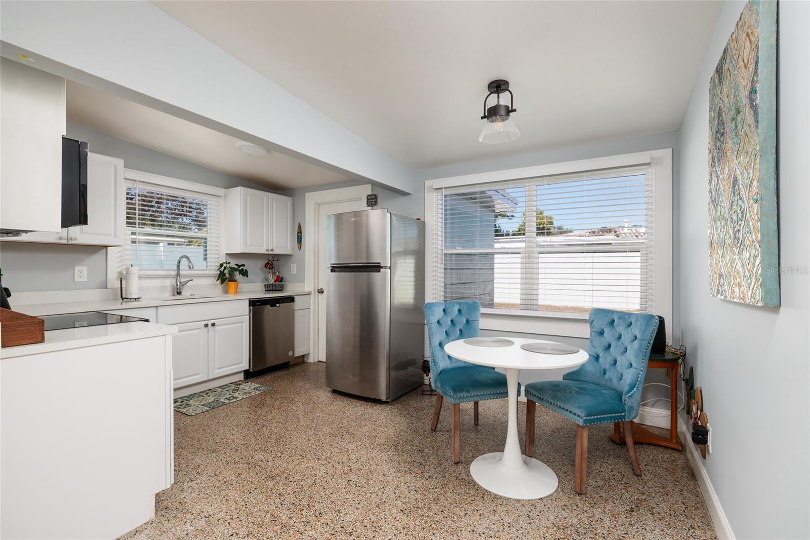 Image 10 of 30 For 10477 119th Avenue