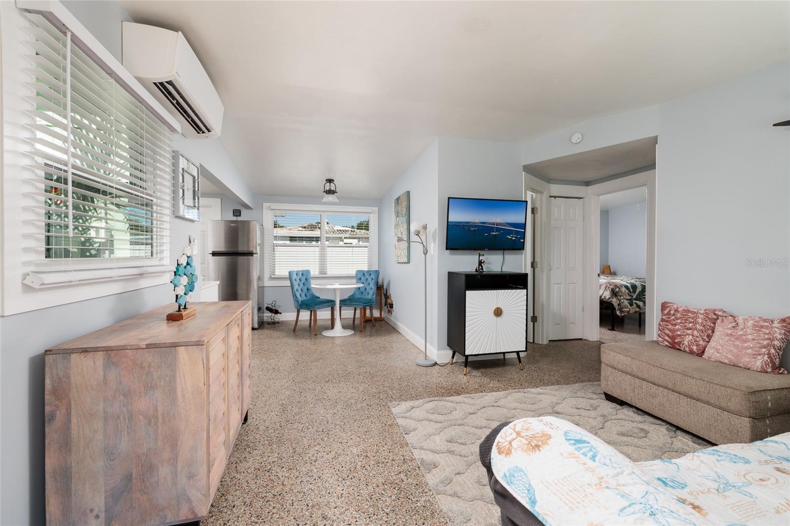 Image 7 of 30 For 10477 119th Avenue