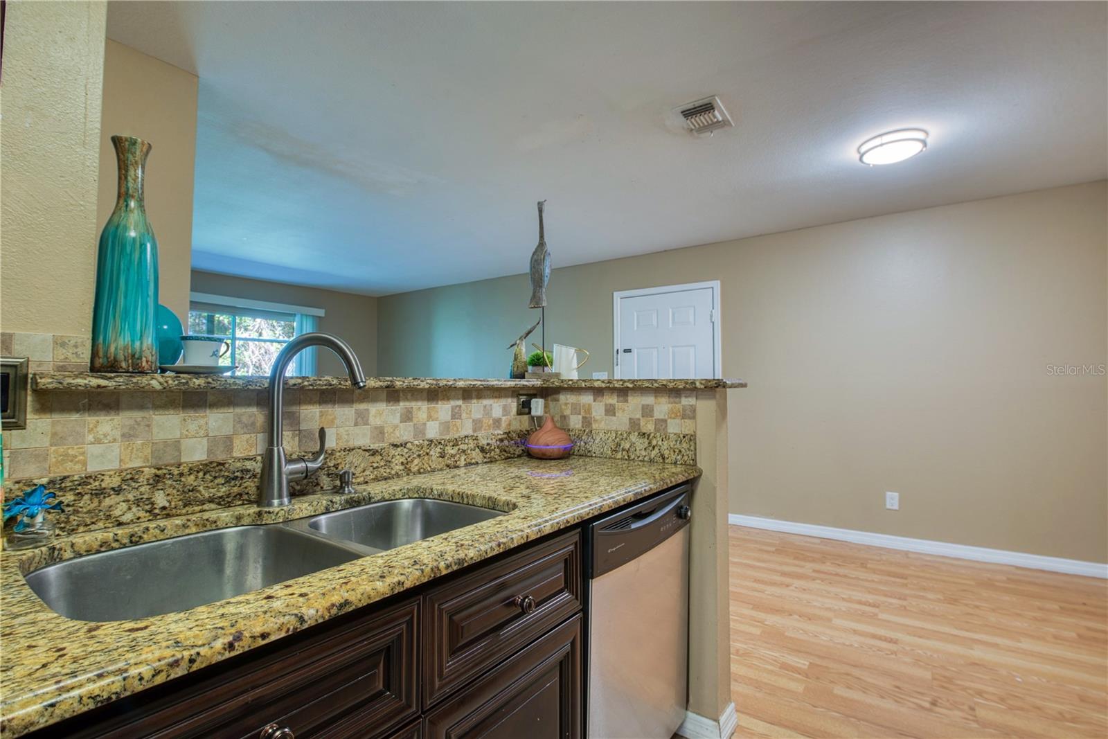 Image 15 of 48 For 1400 Gandy Blvd. N Boulevard N 811