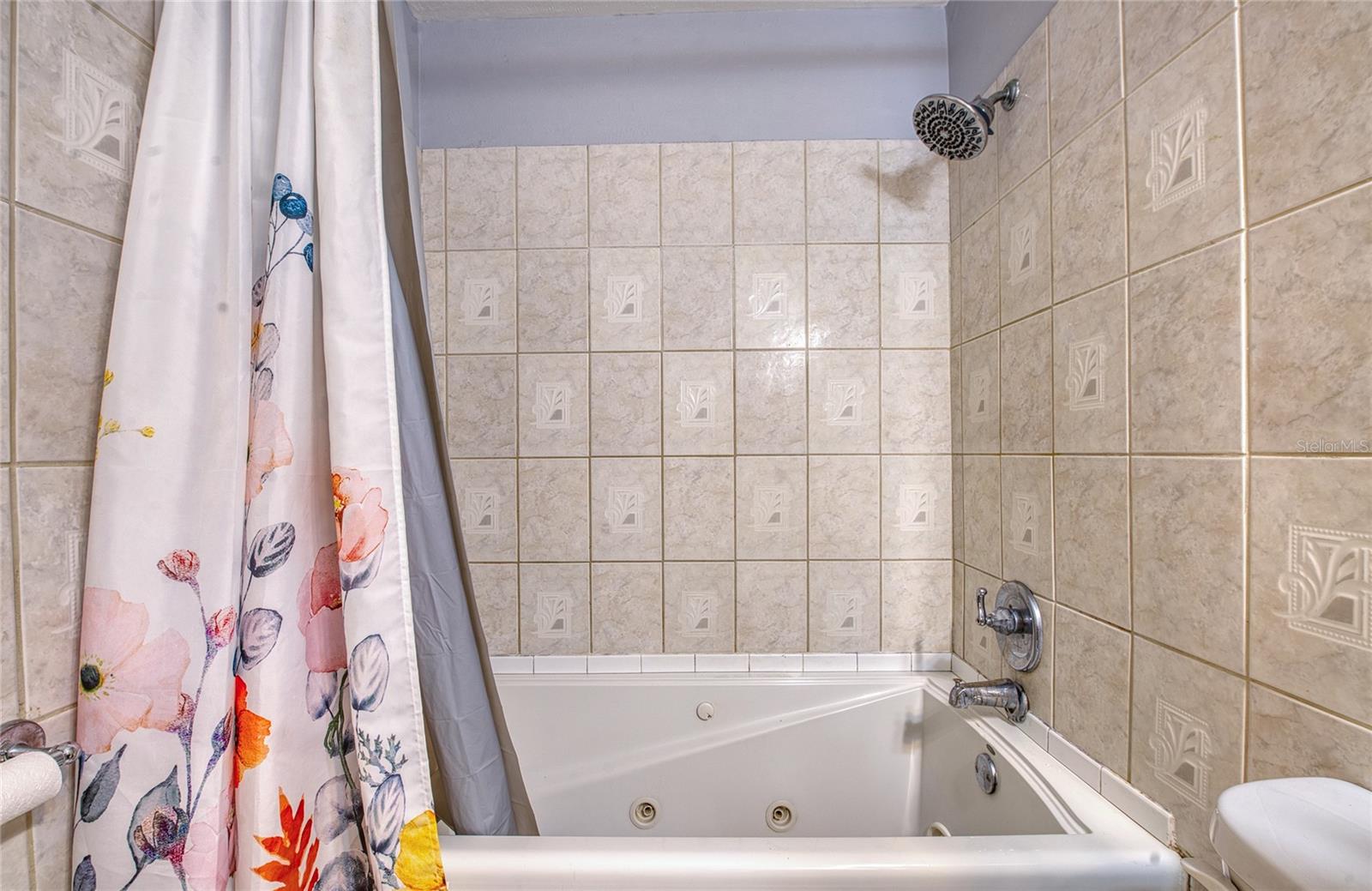 Image 30 of 48 For 1400 Gandy Blvd. N Boulevard N 811