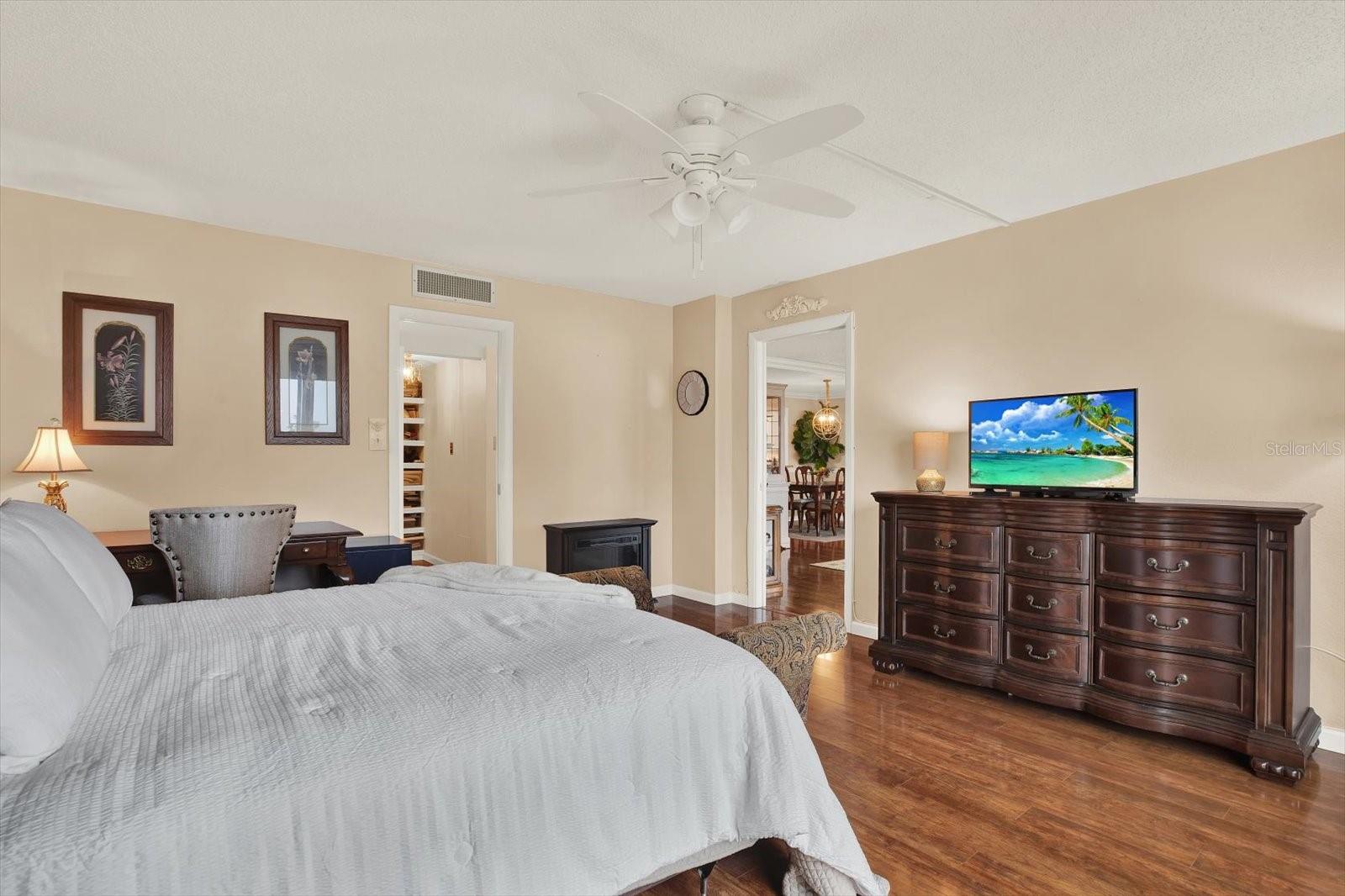 Image 22 of 44 For 2611 Bayshore Boulevard 501