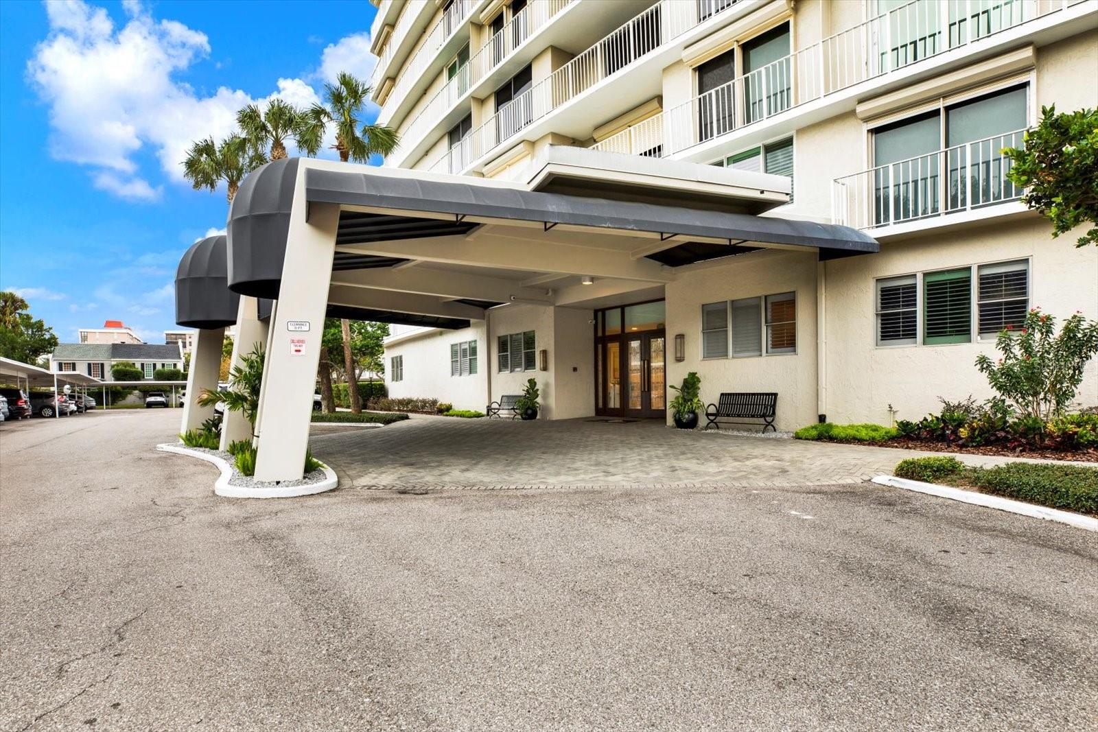 Image 43 of 44 For 2611 Bayshore Boulevard 501