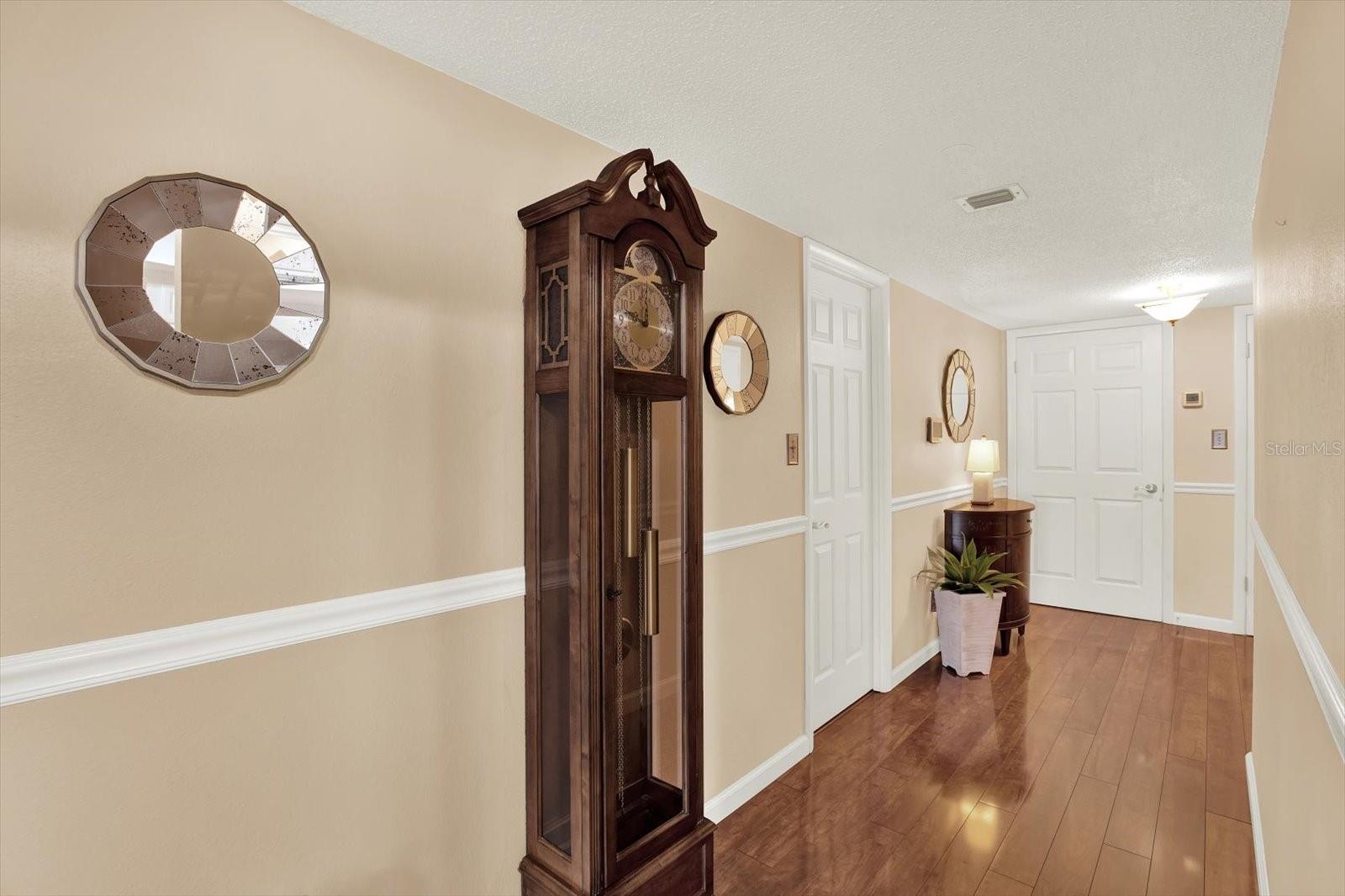 Image 5 of 44 For 2611 Bayshore Boulevard 501