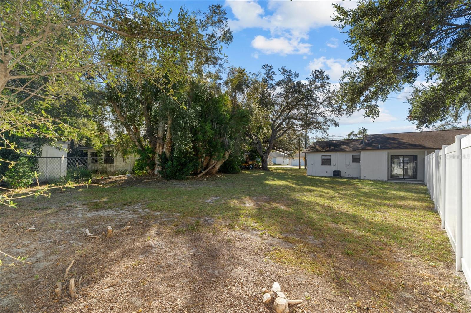 Image 47 of 51 For 2461 Dryer Avenue