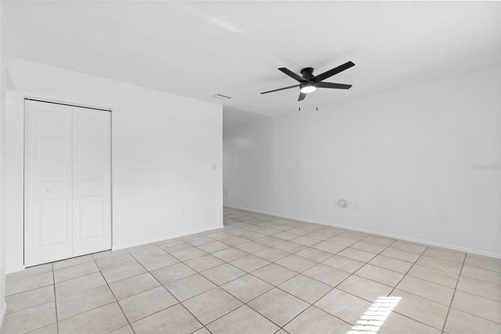 Image 8 of 51 For 2461 Dryer Avenue