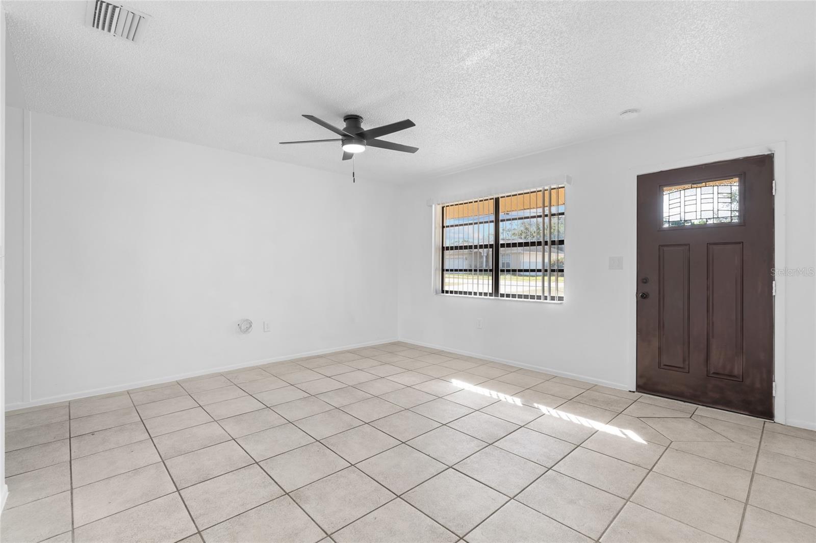 Image 9 of 51 For 2461 Dryer Avenue