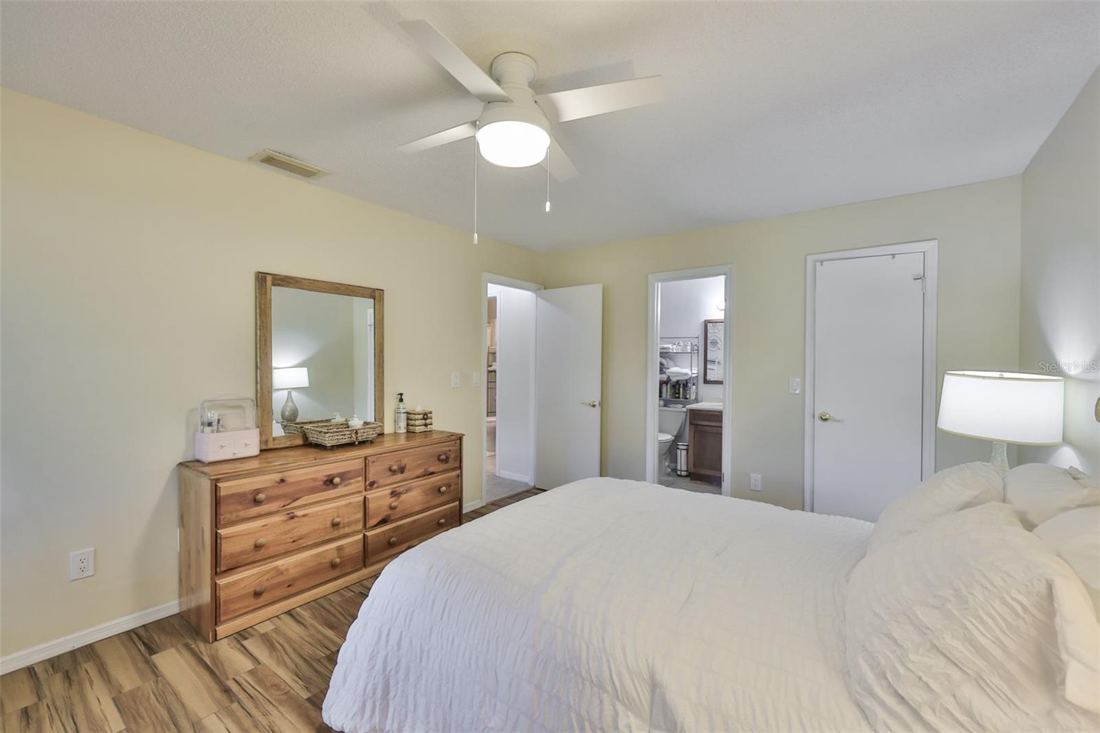 Image 14 of 94 For 2034 Hawkhurst Circle 178