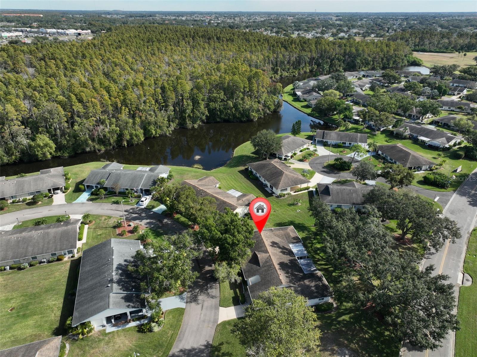 Image 39 of 94 For 2034 Hawkhurst Circle 178