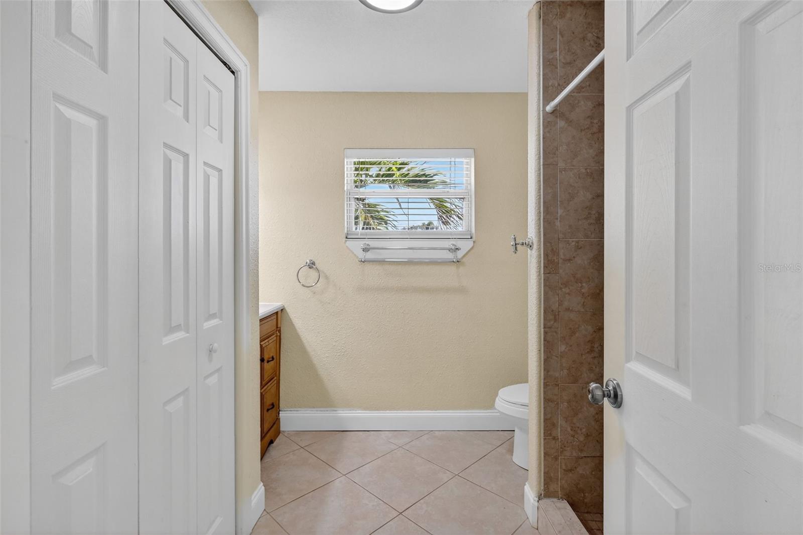 Image 18 of 57 For 5231 41st Street S