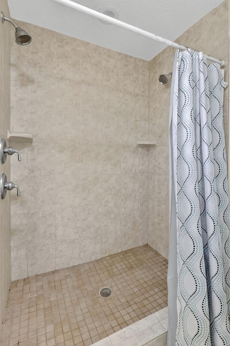 Image 19 of 57 For 5231 41st Street S