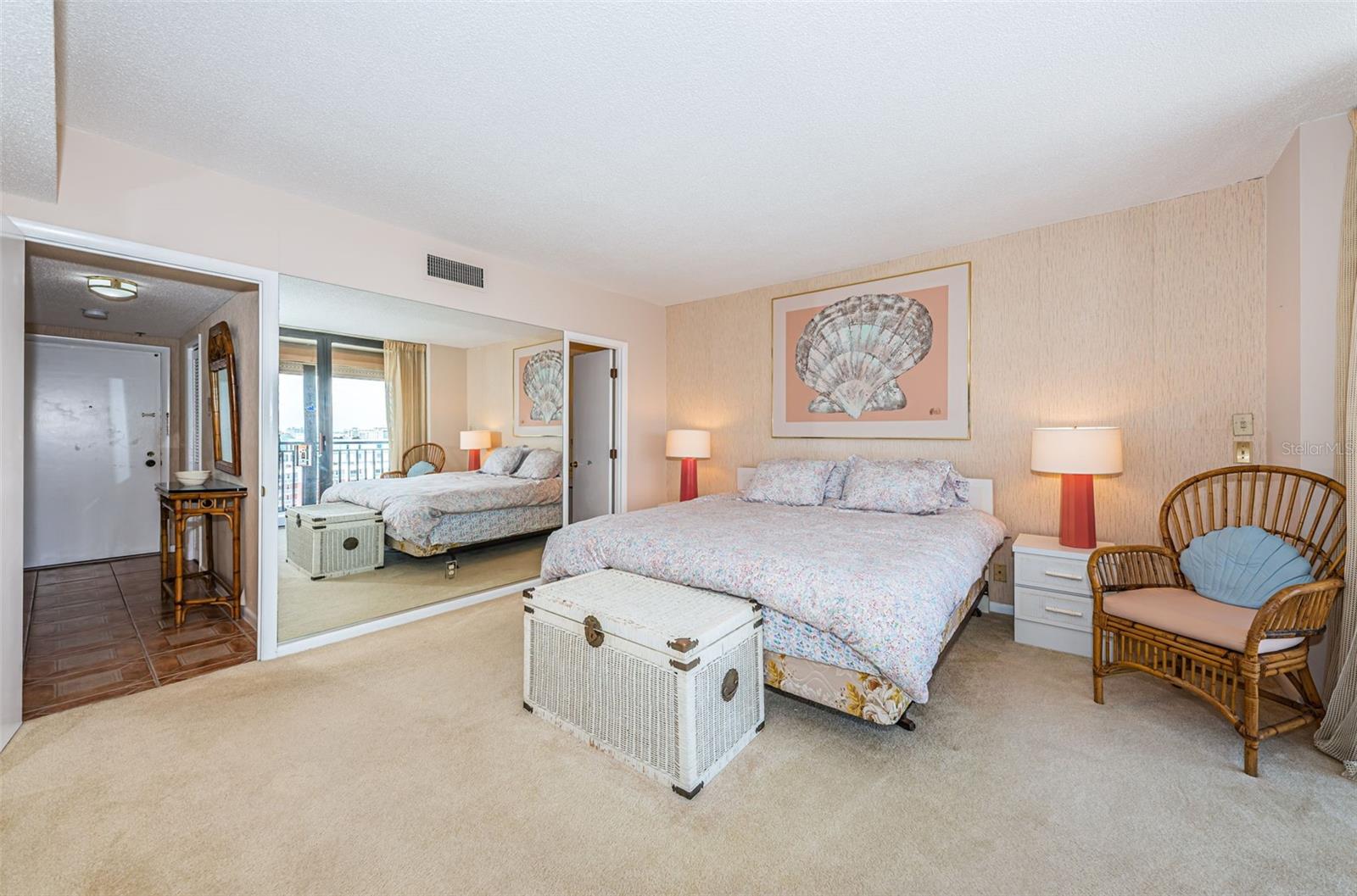 Image 14 of 39 For 3820 Gulf Boulevard 907