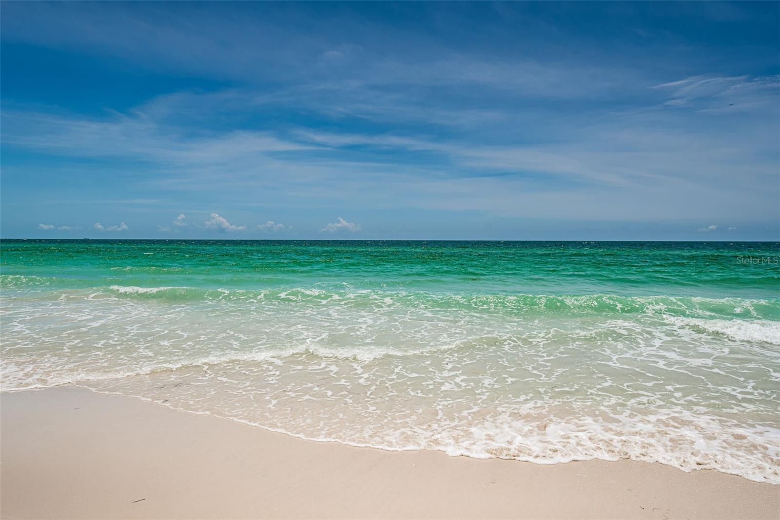 Image 31 of 39 For 3820 Gulf Boulevard 907