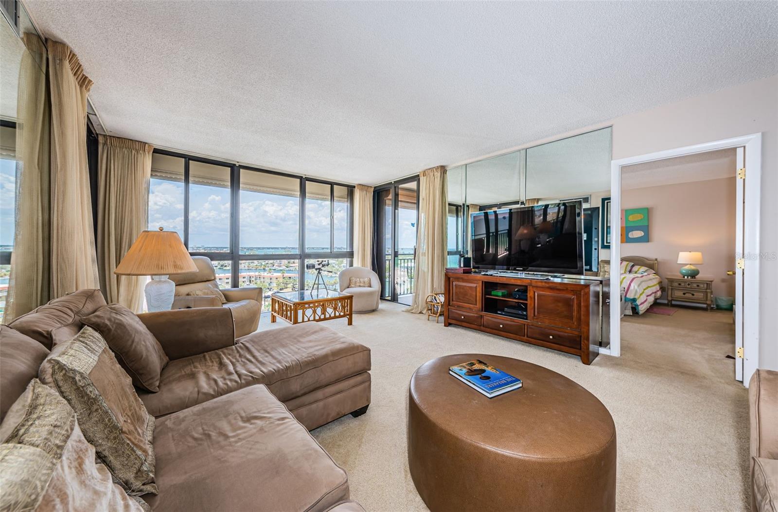 Image 9 of 39 For 3820 Gulf Boulevard 907