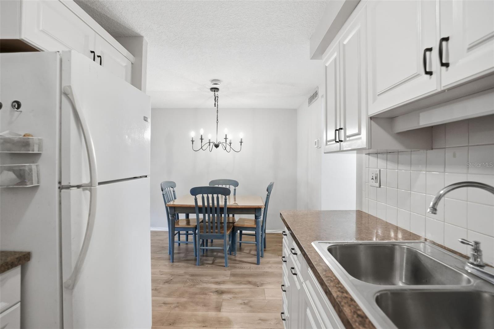 Image 11 of 19 For 4219 Sheldon Place 4219