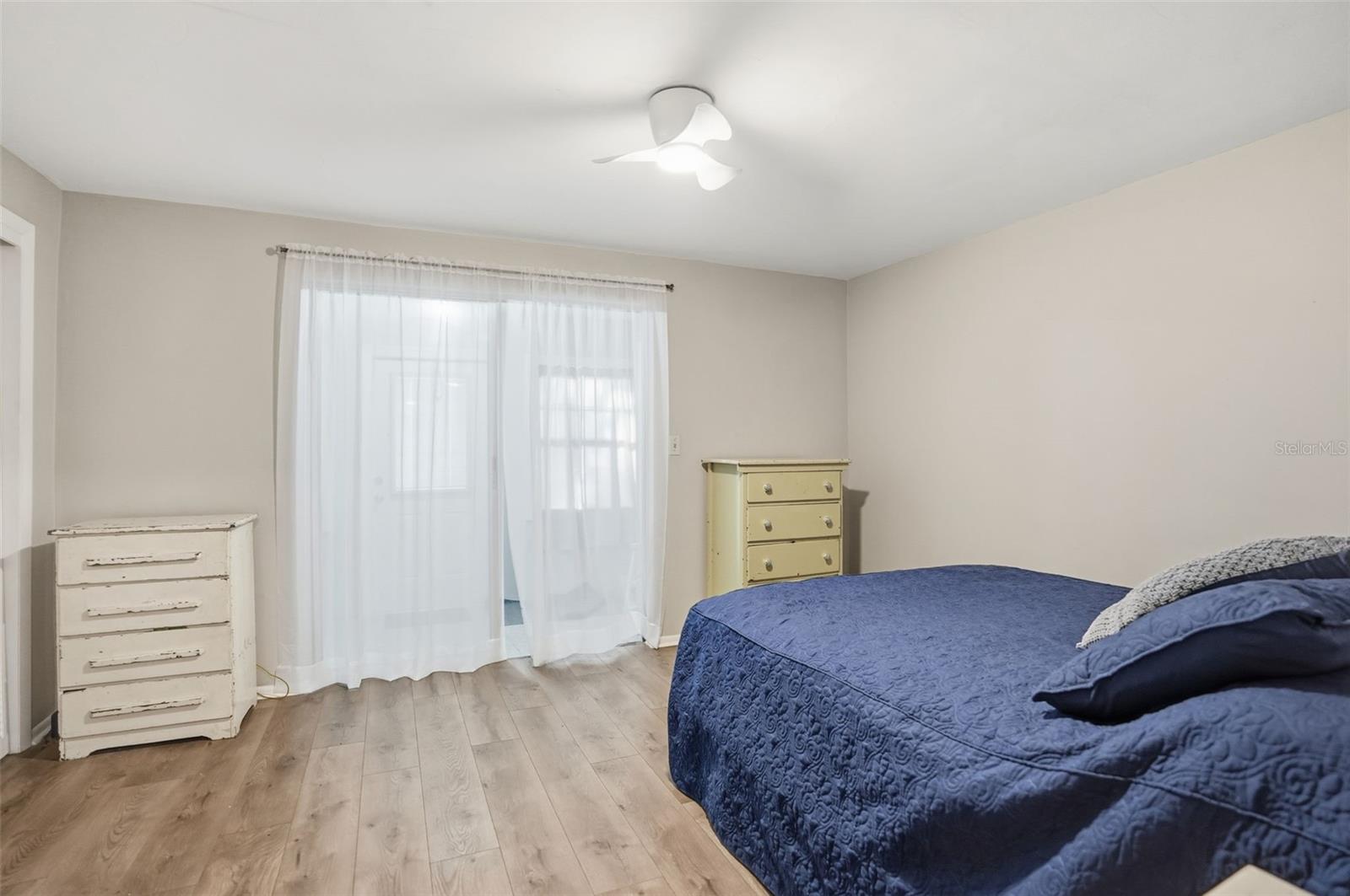 Image 15 of 19 For 4219 Sheldon Place 4219