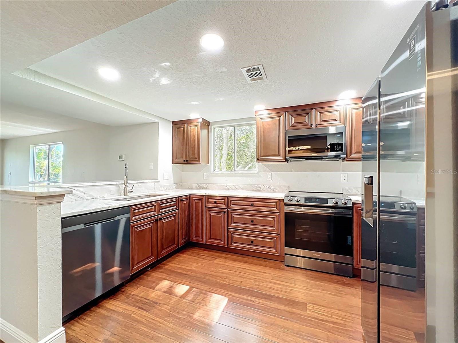 Image 10 of 56 For 9736 Indian Key Trail 111