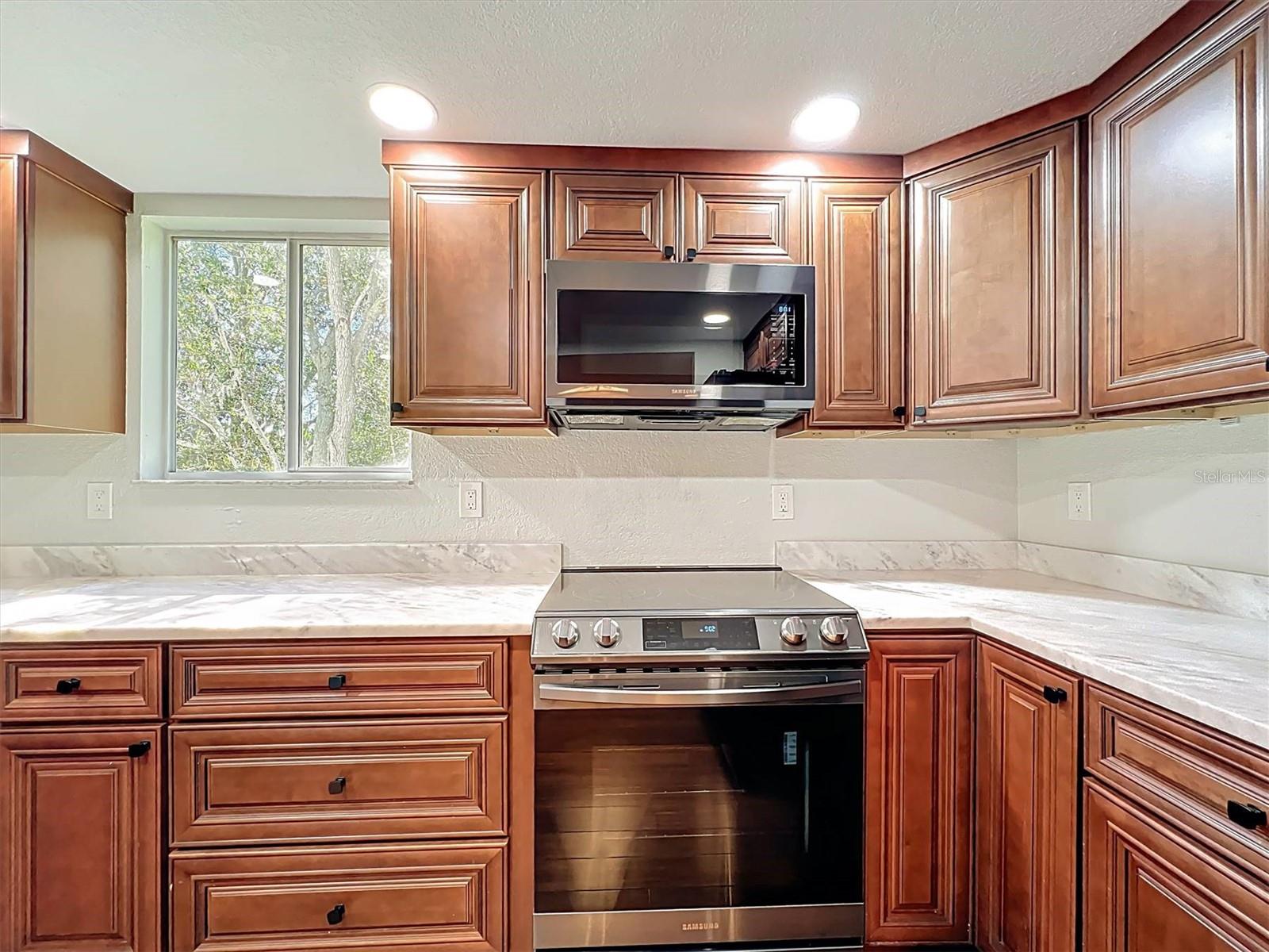 Image 12 of 56 For 9736 Indian Key Trail 111