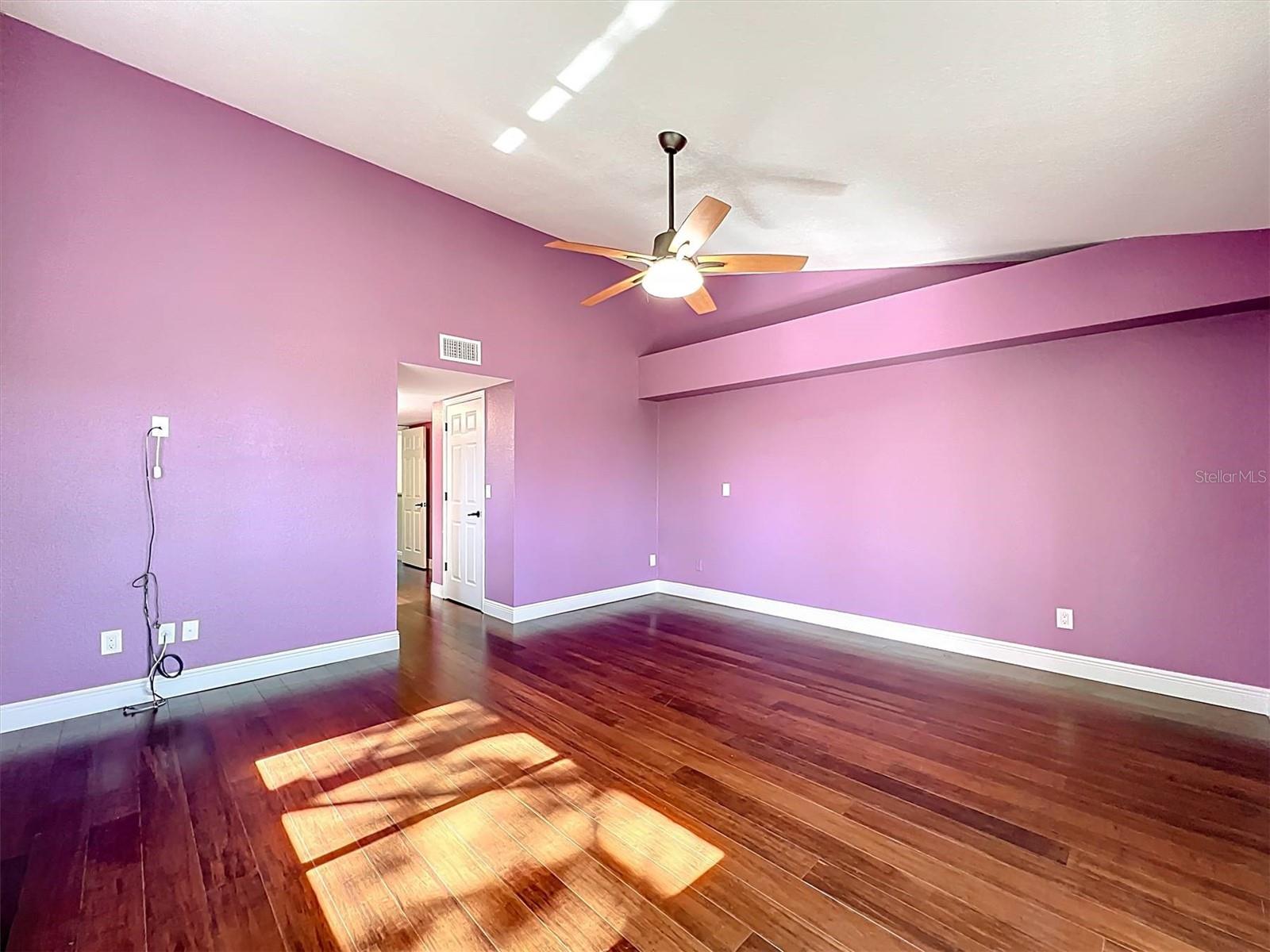 Image 23 of 56 For 9736 Indian Key Trail 111