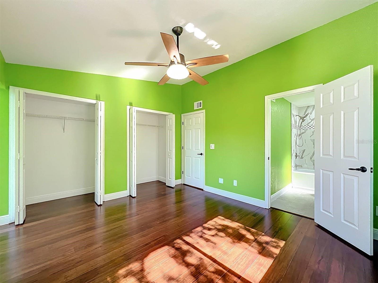 Image 33 of 56 For 9736 Indian Key Trail 111