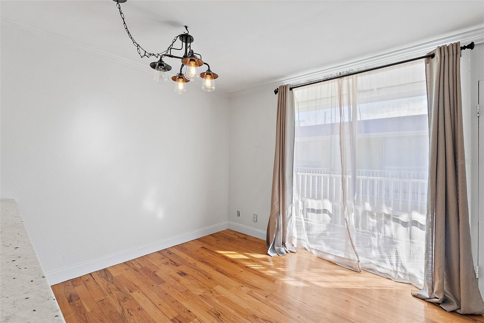 Image 17 of 30 For 1301 Howard Avenue C12