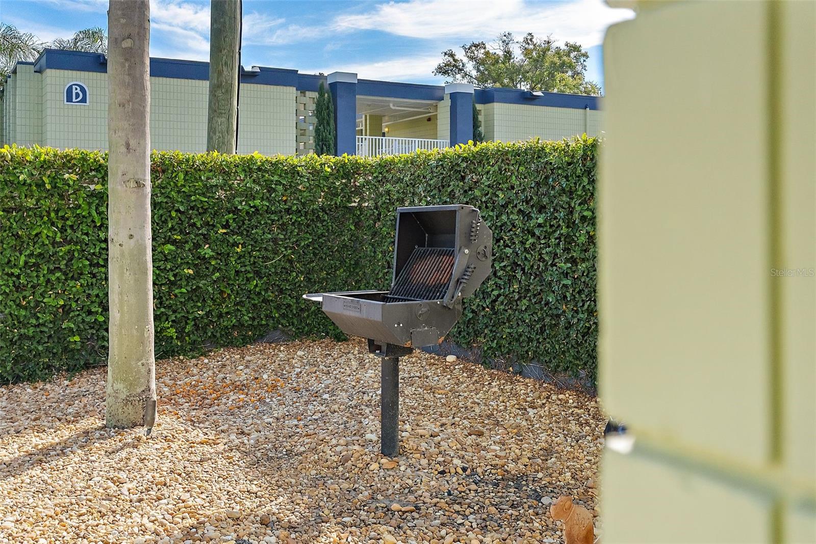 Image 24 of 30 For 1301 Howard Avenue C12