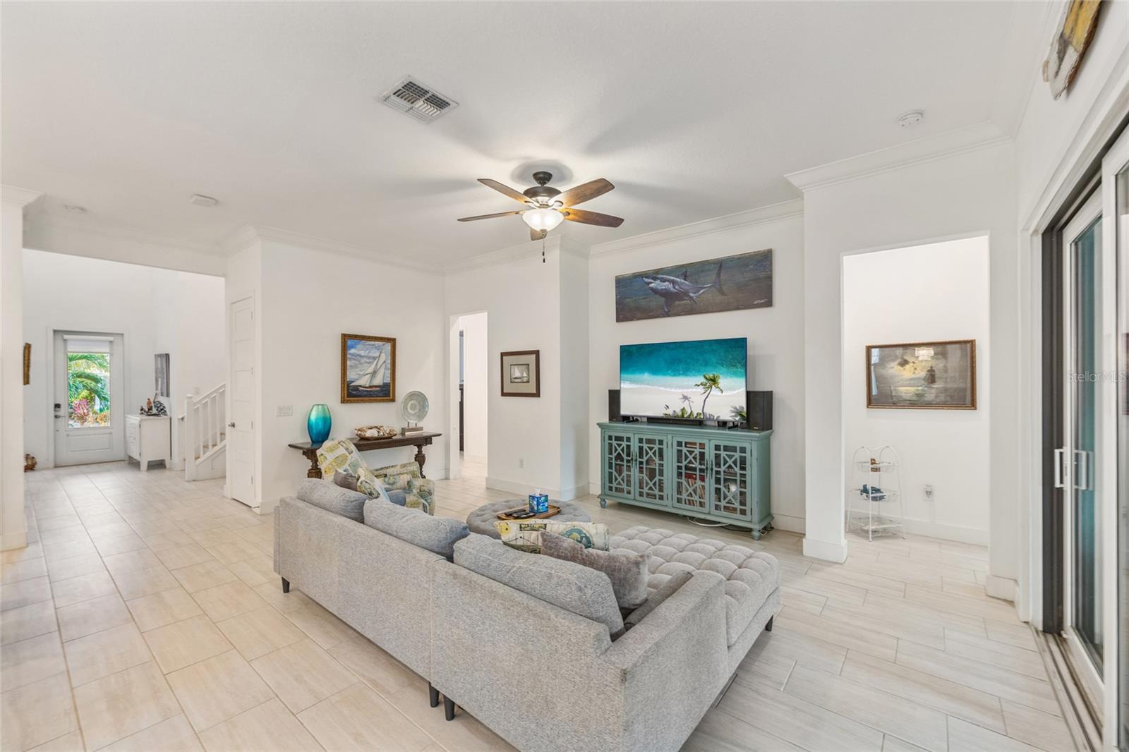 Image 13 of 62 For 1025 Seagrape Drive