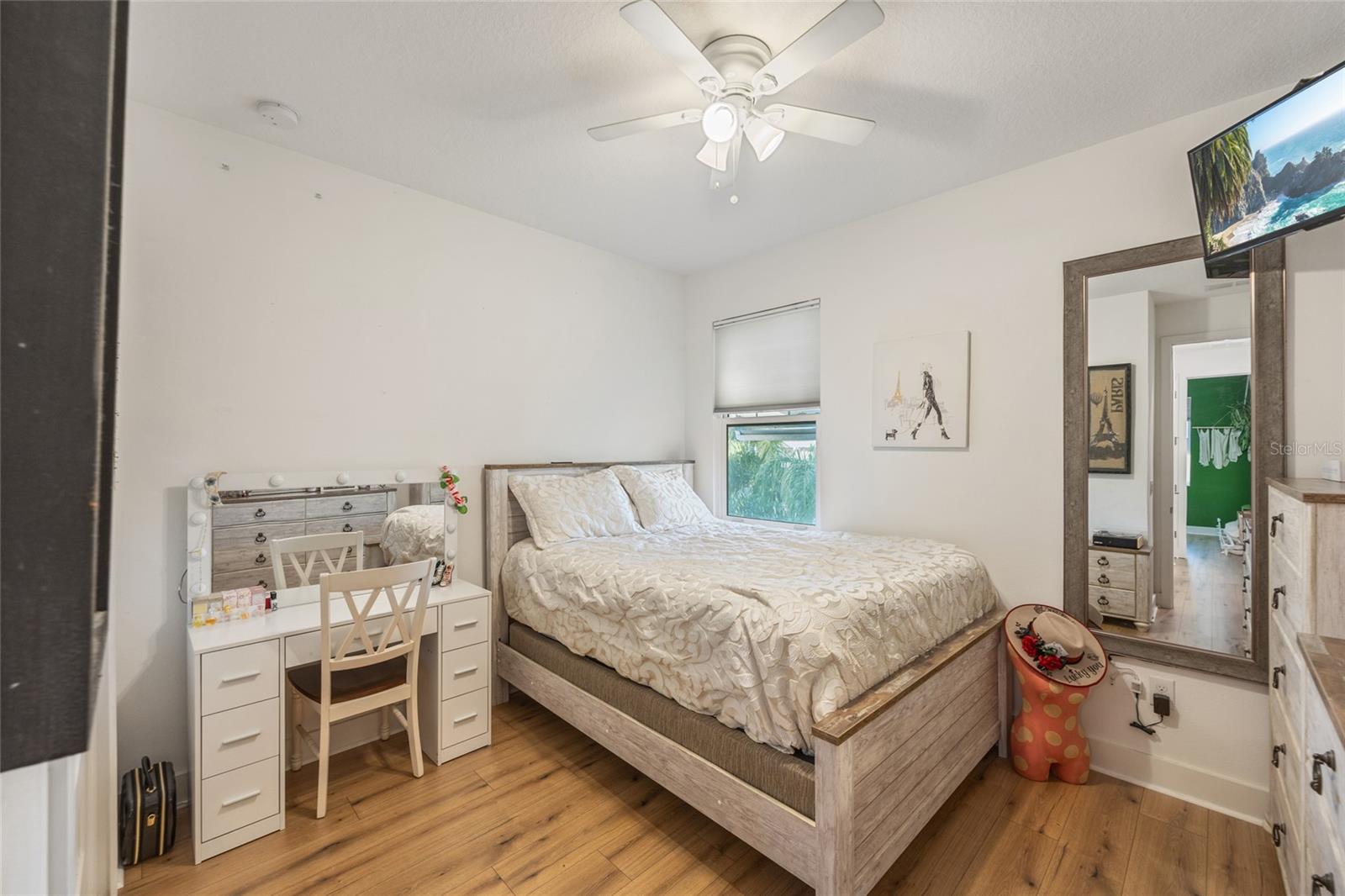 Image 27 of 62 For 1025 Seagrape Drive