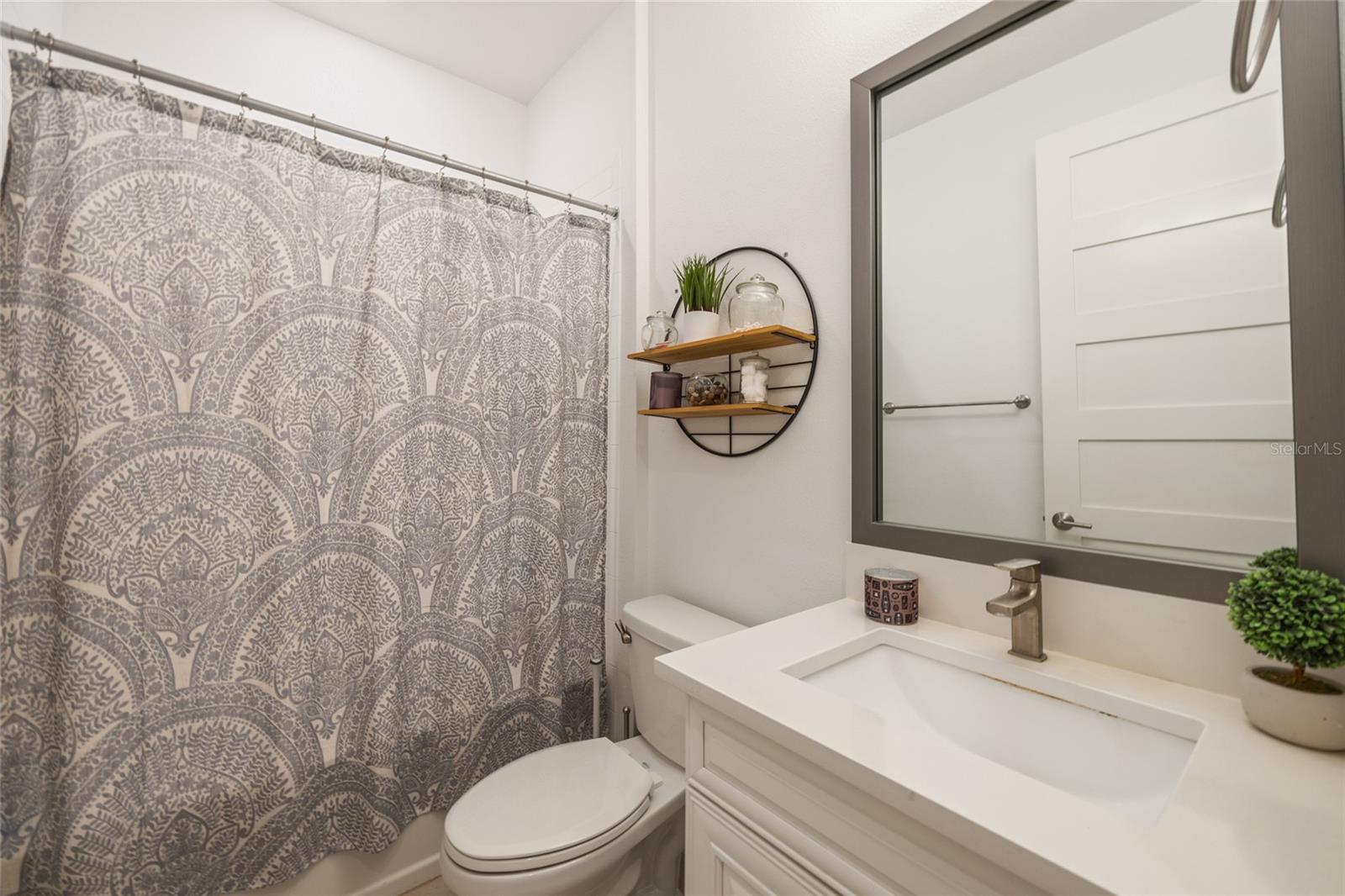 Image 31 of 62 For 1025 Seagrape Drive