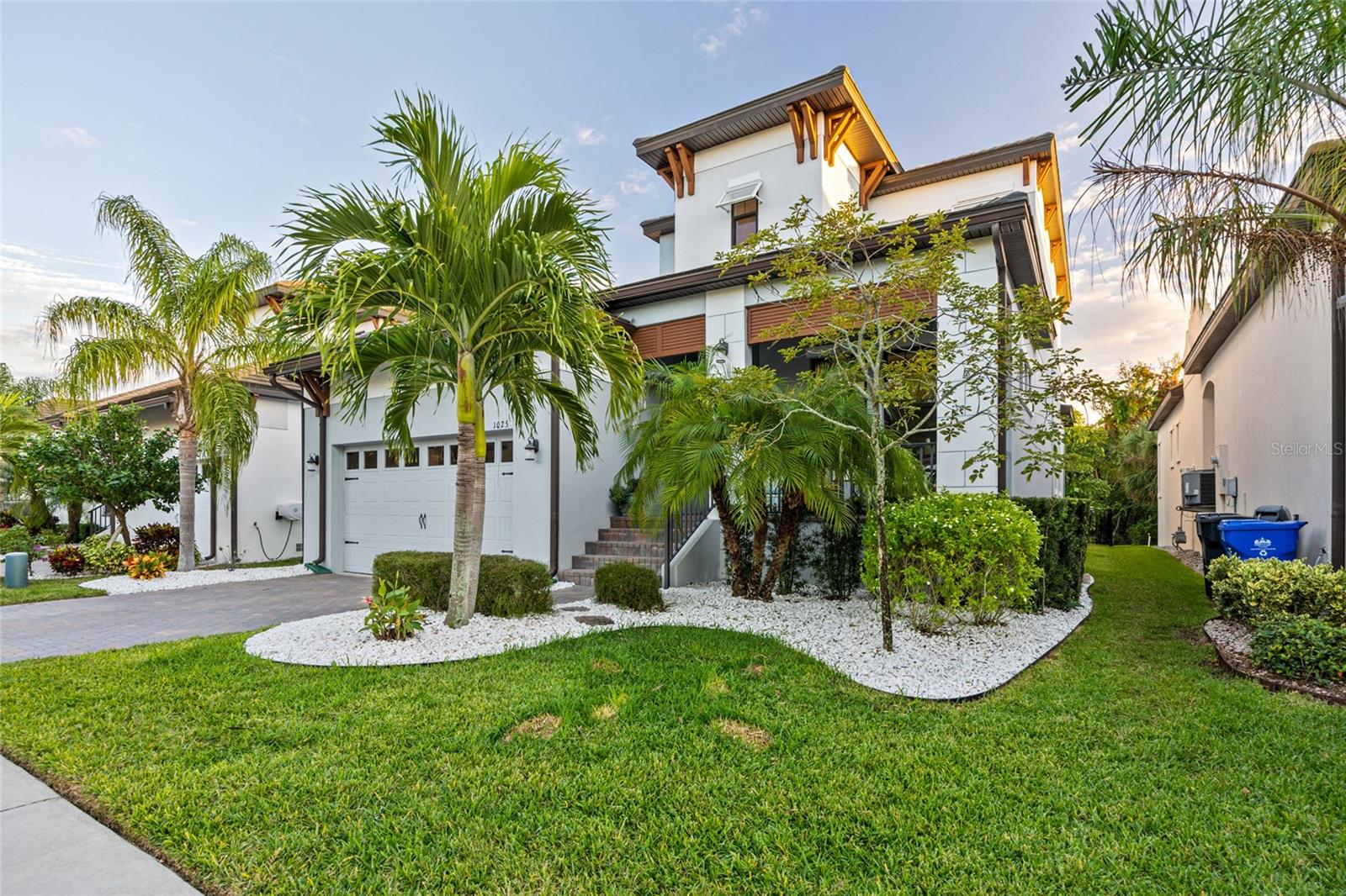 Image 7 of 62 For 1025 Seagrape Drive