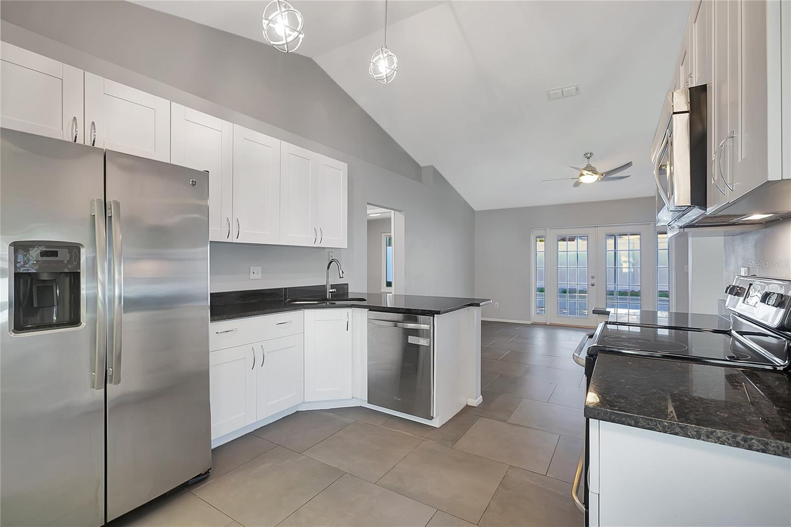 Image 11 of 28 For 2038 Bonnie Avenue