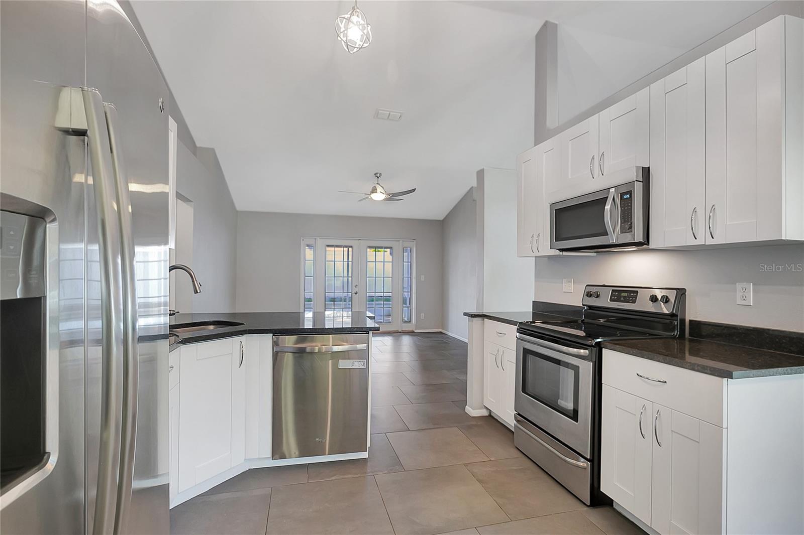 Image 12 of 28 For 2038 Bonnie Avenue