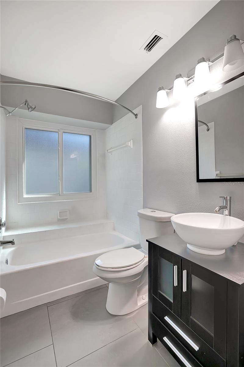 Image 24 of 28 For 2038 Bonnie Avenue