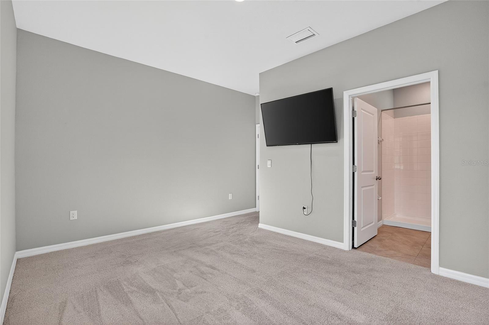 Image 16 of 43 For 35938 Morse Willow Court