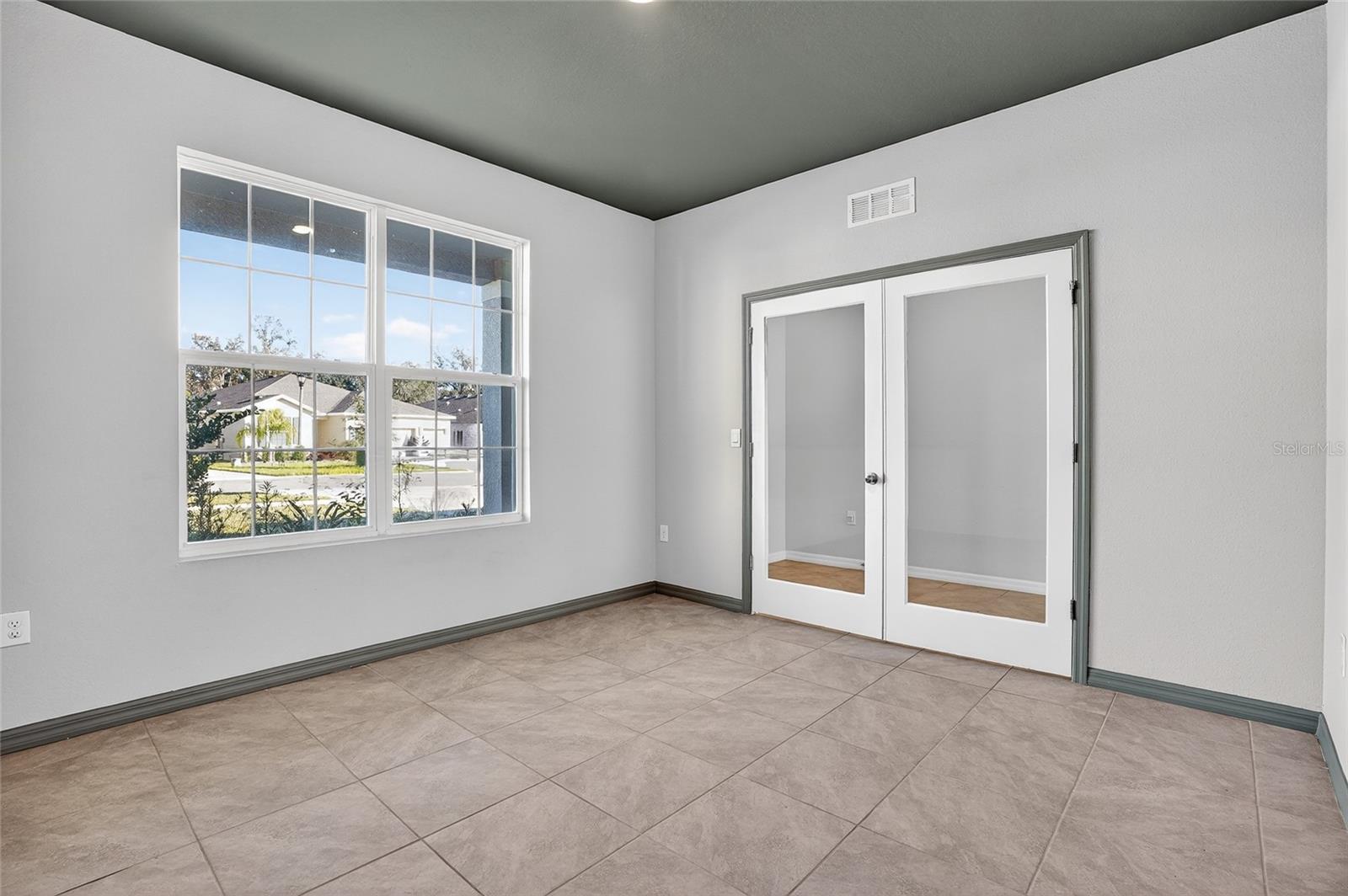 Image 4 of 43 For 35938 Morse Willow Court