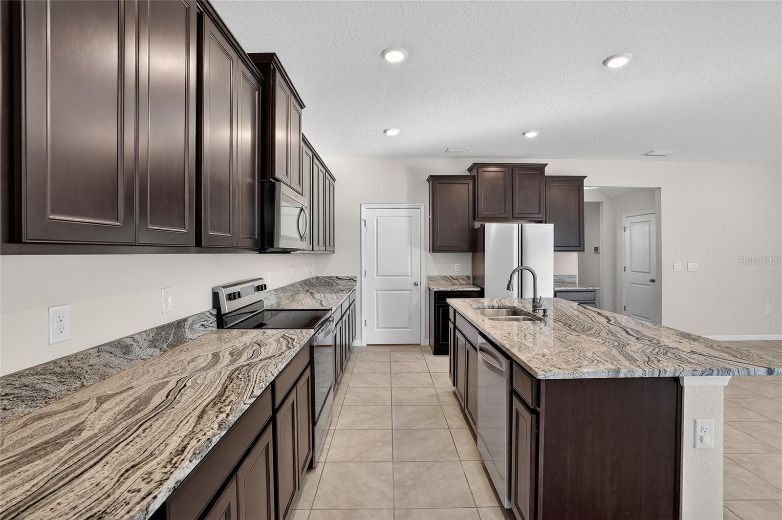 Image 7 of 43 For 35938 Morse Willow Court