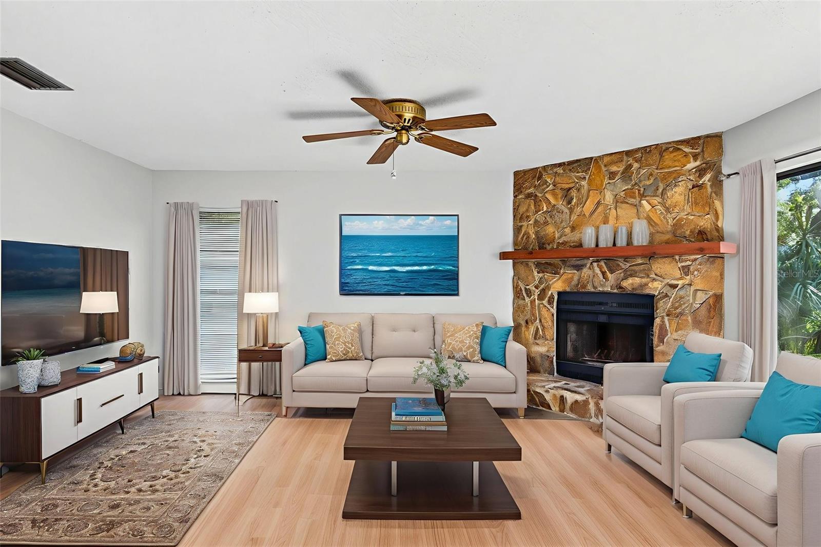 Image 10 of 33 For 5615 Mckay Avenue