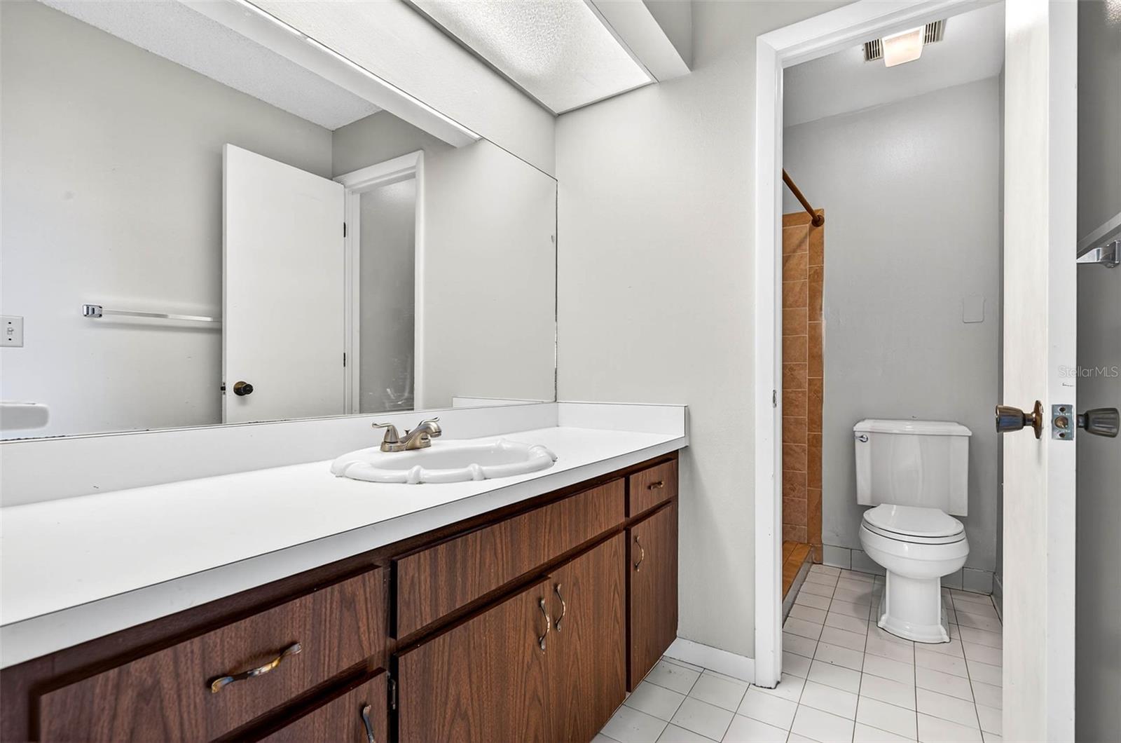 Image 26 of 33 For 5615 Mckay Avenue