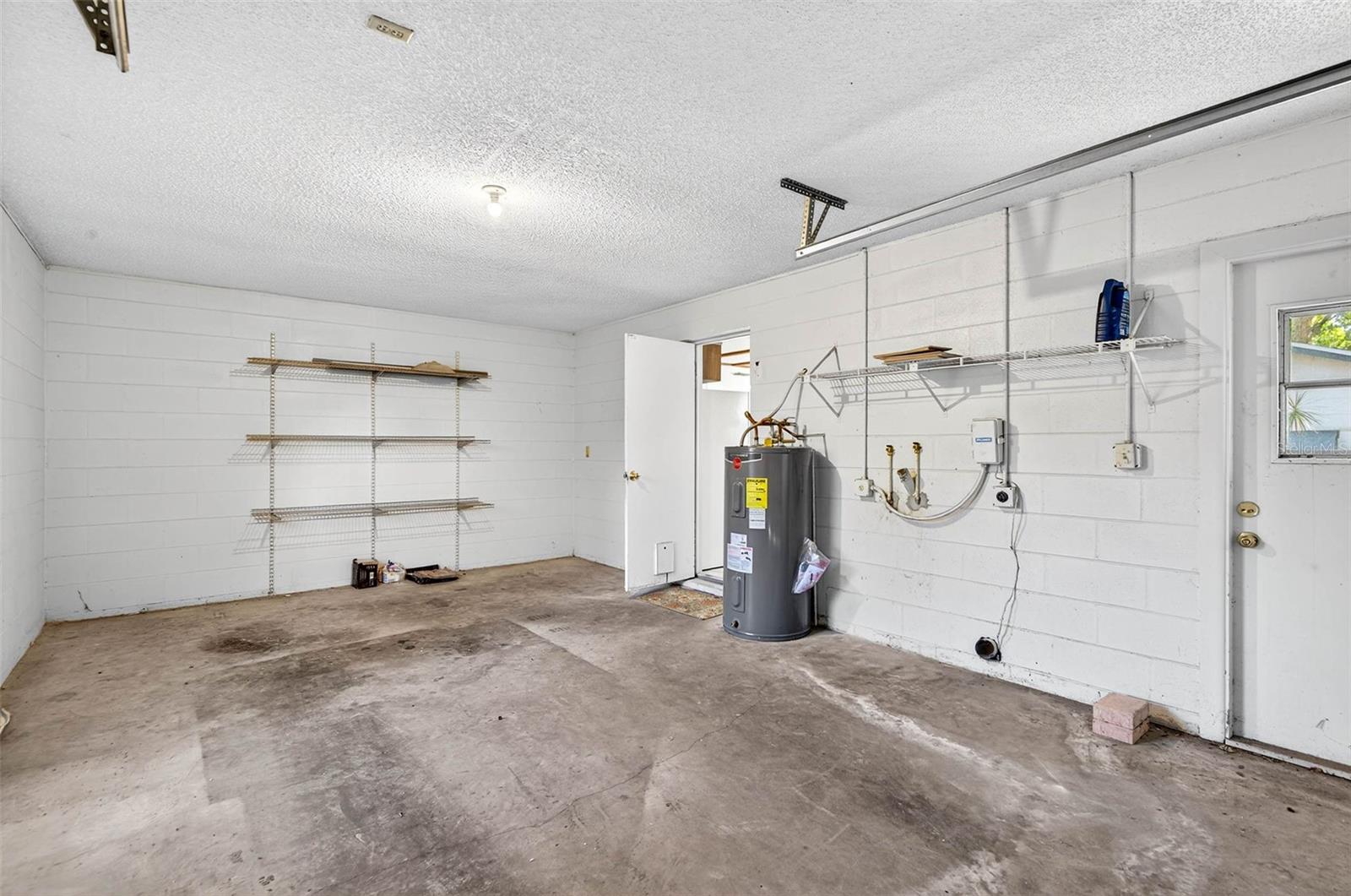 Image 28 of 33 For 5615 Mckay Avenue