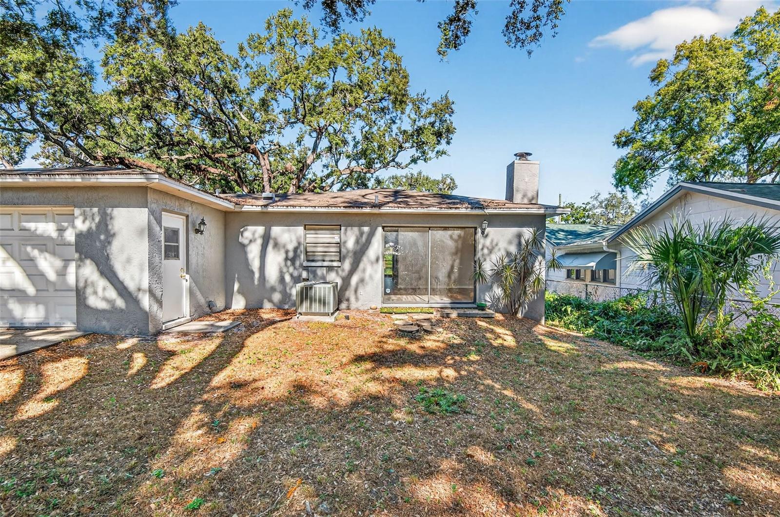 Image 31 of 33 For 5615 Mckay Avenue