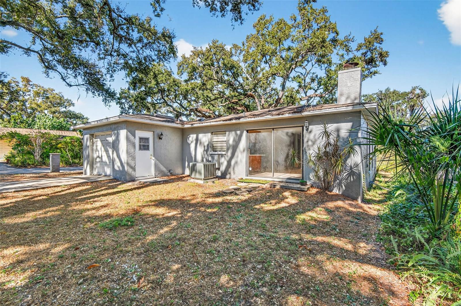 Image 32 of 33 For 5615 Mckay Avenue