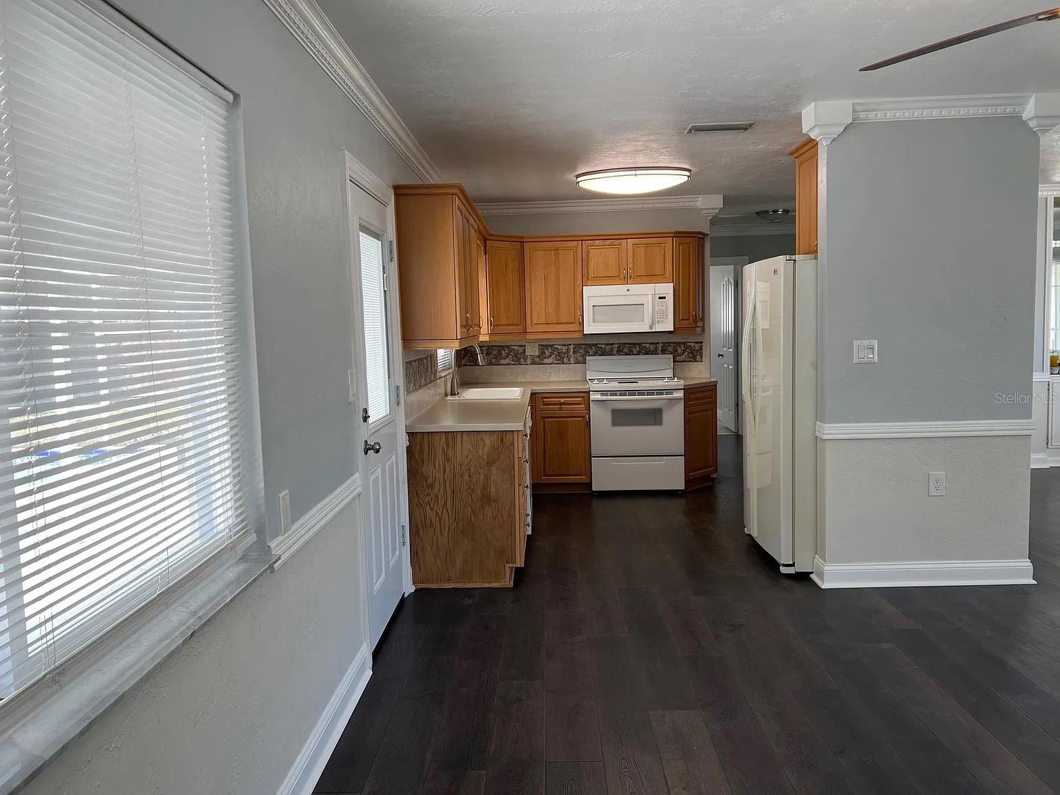 Image 11 of 19 For 6690 17th Street N