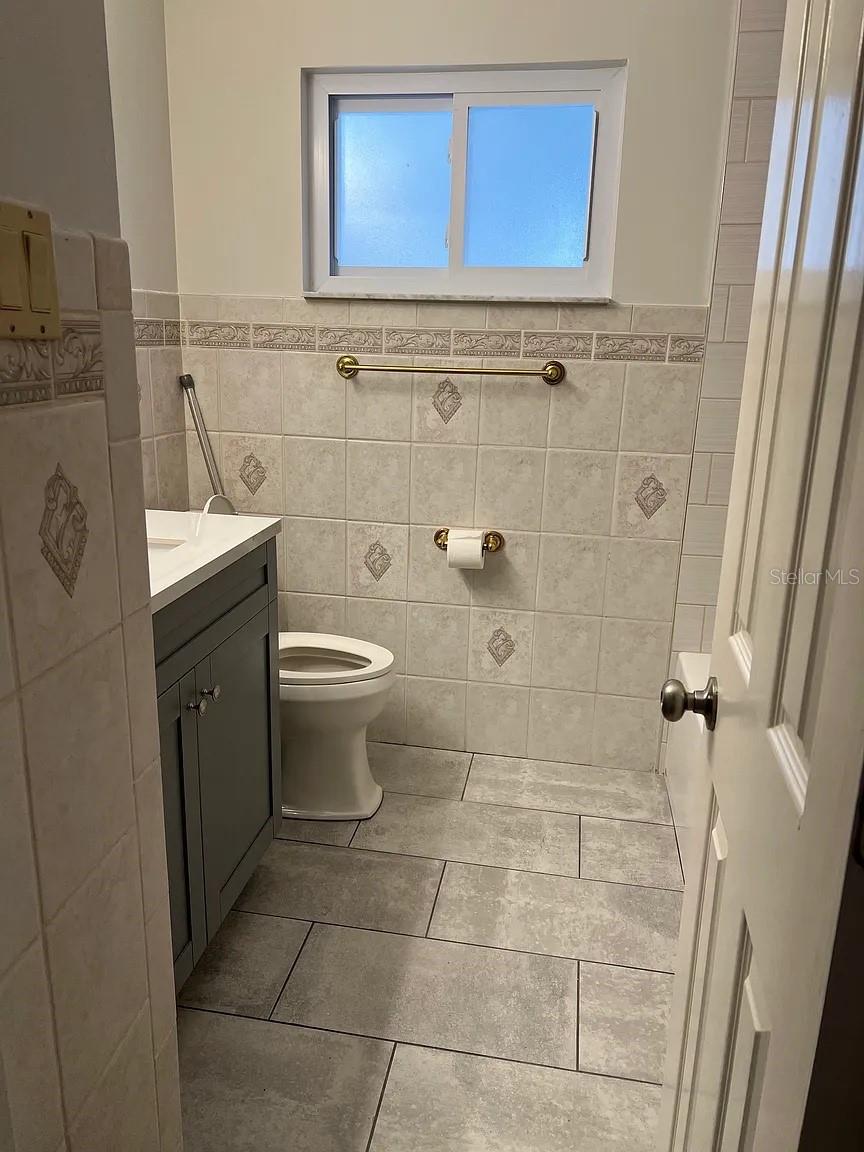 Image 15 of 19 For 6690 17th Street N