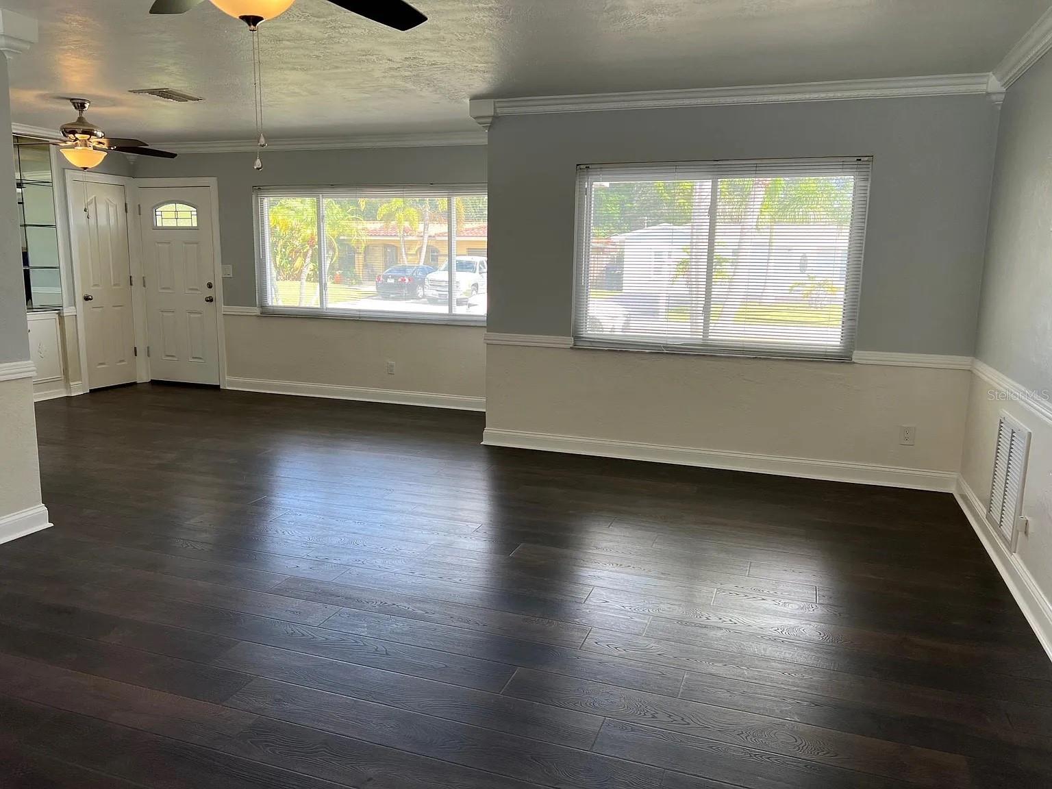 Image 4 of 19 For 6690 17th Street N