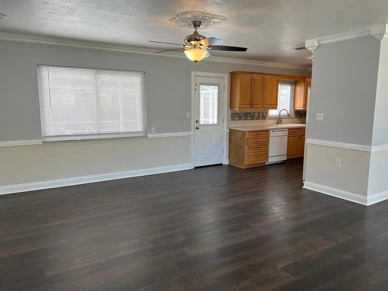 Image 7 of 19 For 6690 17th Street N