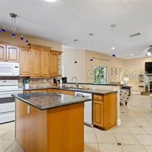 Image 14 of 30 For 626 7th Avenue N