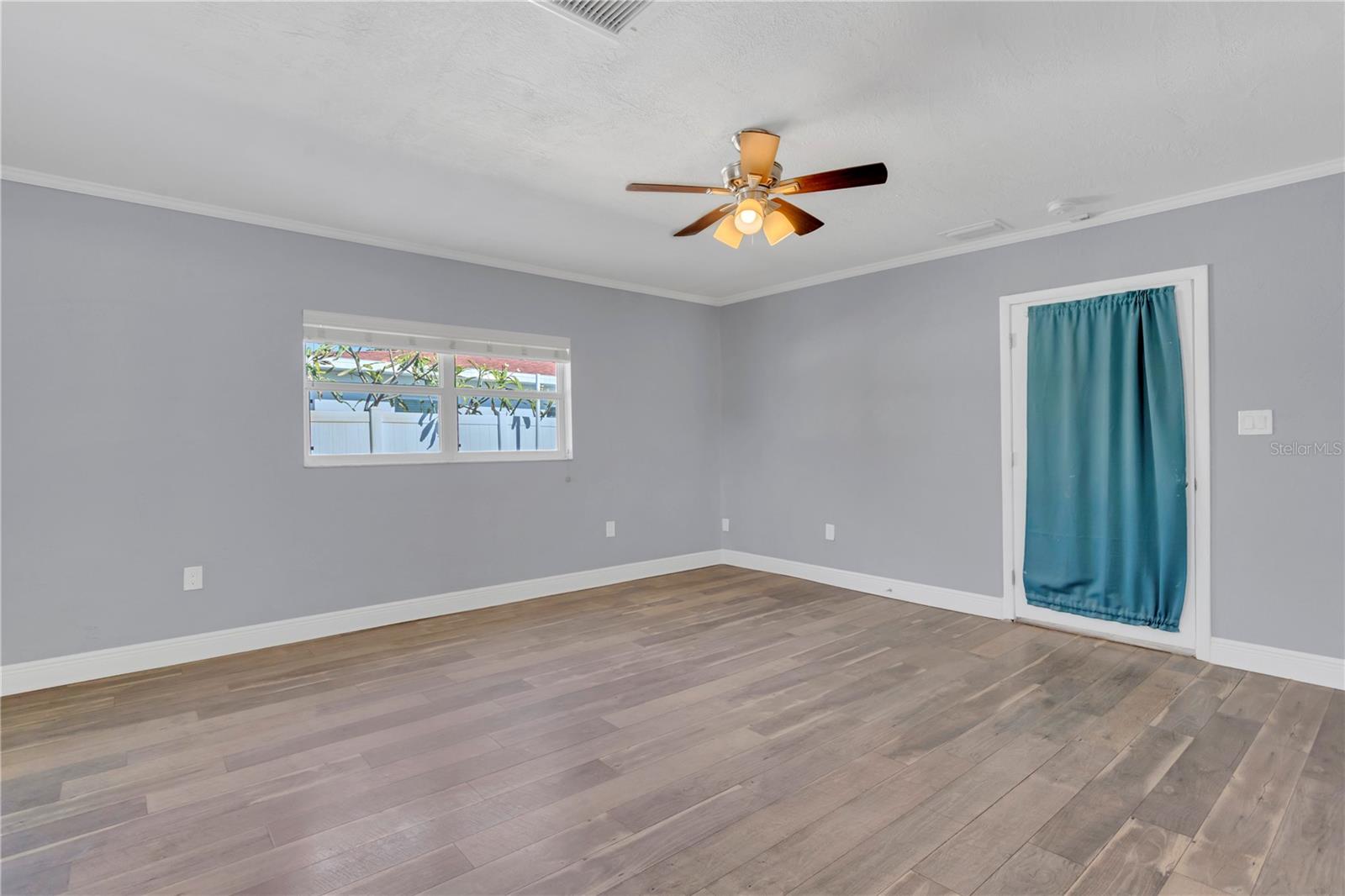 Image 16 of 36 For 2000 76th Street N